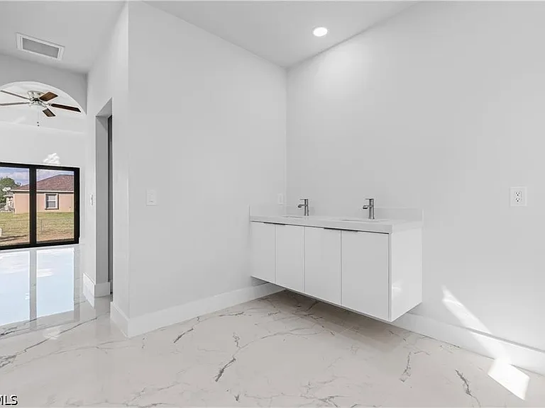 3728 9th St W — Photo 27