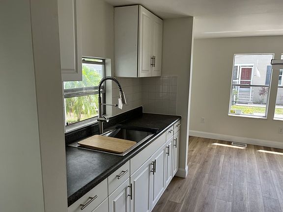 3rd image of 478 Hillcrest Ln #1354