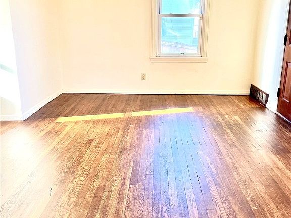 2nd image of 216 Bettis Rd