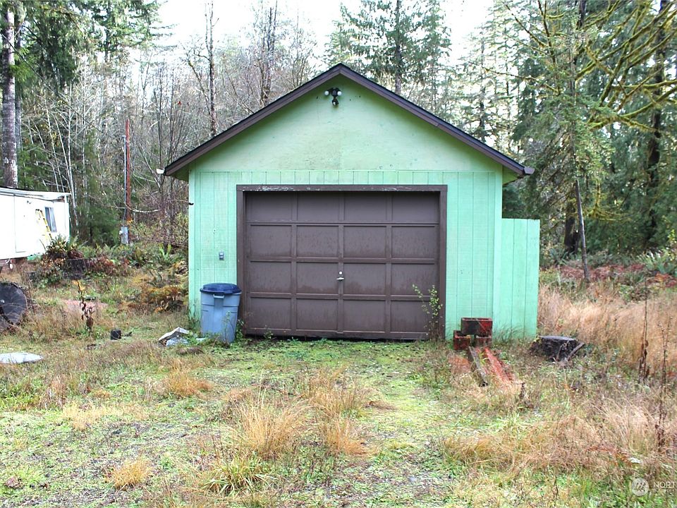 1st image of 236 W Blueberry Lane