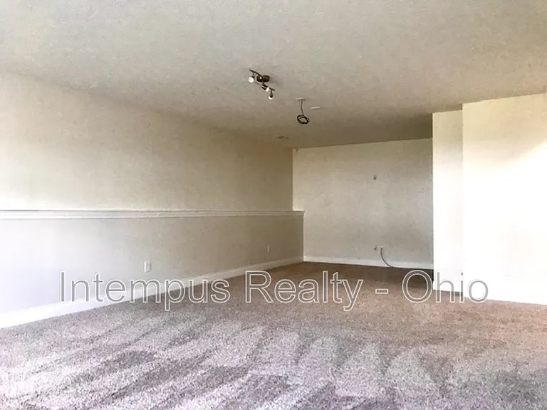 9390 Woodbine Way — Photo 56
