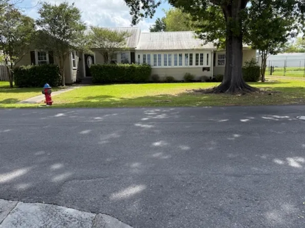 603 Lafourche Dr, Thibodaux, LA 70301