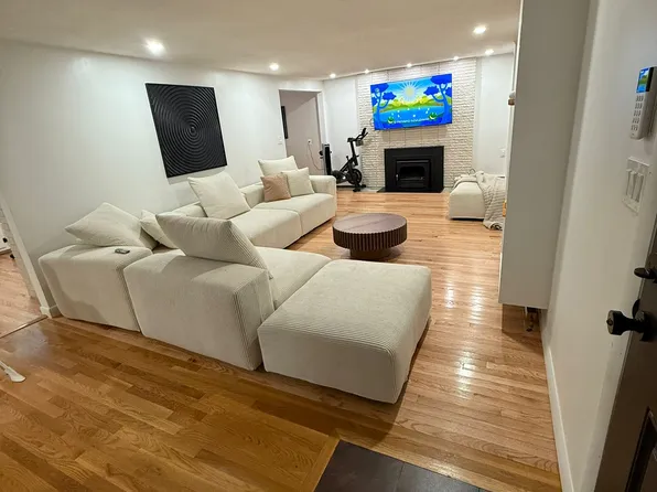 92 Goodrich St #1, Winchendon, MA 01475