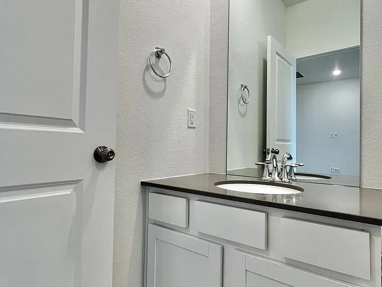 5479 Euclid Ct — Photo 16