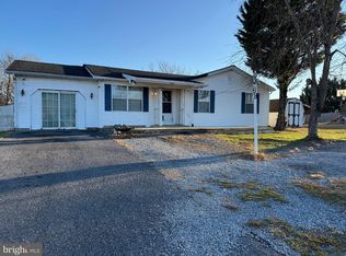 331 Crestview Dr, Martinsburg, WV 25405