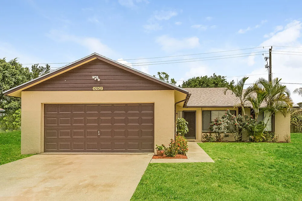 3 bed, 2.0 bath, 1335 sqft, $2,725 — Photo 1