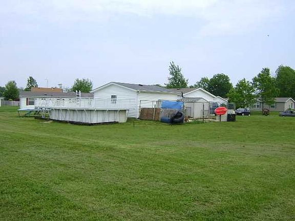 2nd image of 715 N Barbara Dr