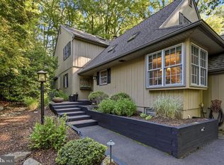 10 E Riding Dr, Cherry Hill, NJ 08003