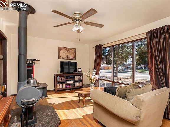 4th image of 1048 Florence Ave