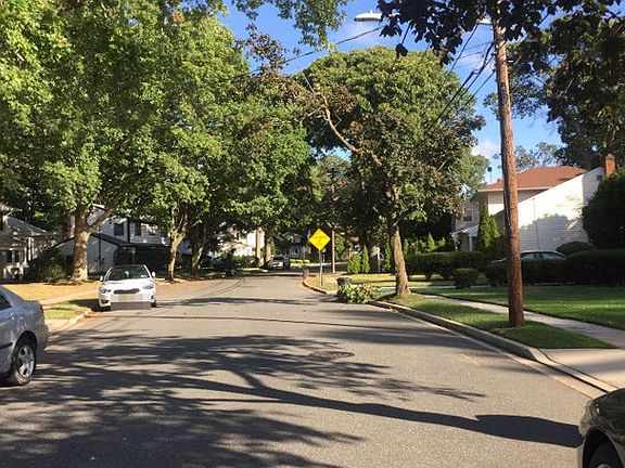 5th image of 528 Kent Pl