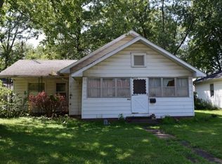 602 N Range St, Oblong, IL 62449