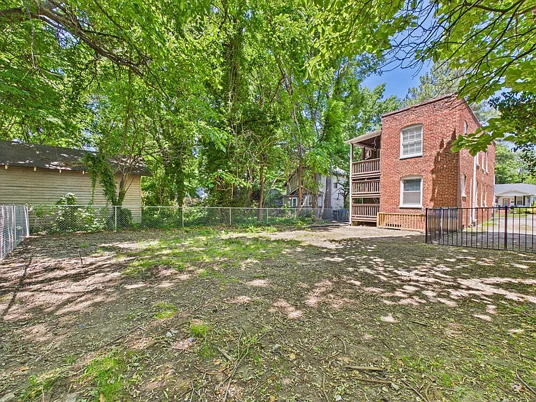 1703 Oakdale Ave #B — Photo 36