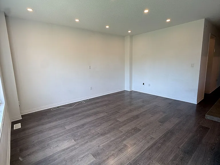 17 Casserley Cres — Photo 25