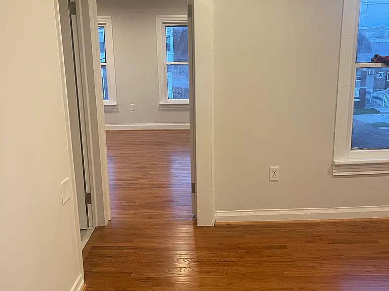 523 Baltimore St #1 — Photo 12