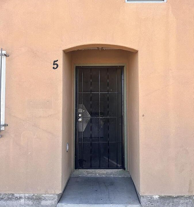 1st image of 1597 W Mountain View Rd APT 5