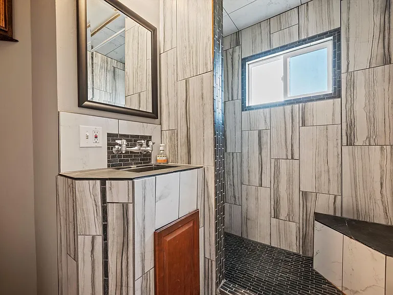 4900 Martin Luther King Blvd. — Photo 12