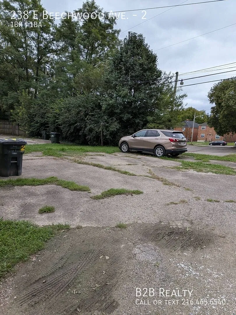 Charming 1-Bedroom Property in Prime Location — Photo 4