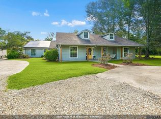 6822 Greenmeadow Dr, Greenwell Springs, LA 70739
