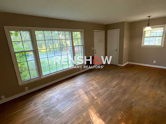 5th image of 691 Bridgeman St