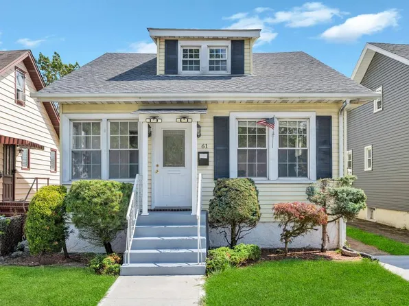 61 James St, Franklin Square, NY 11010