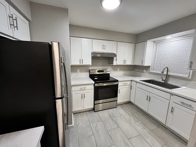 1400 NE 118th Ave — Photo 14