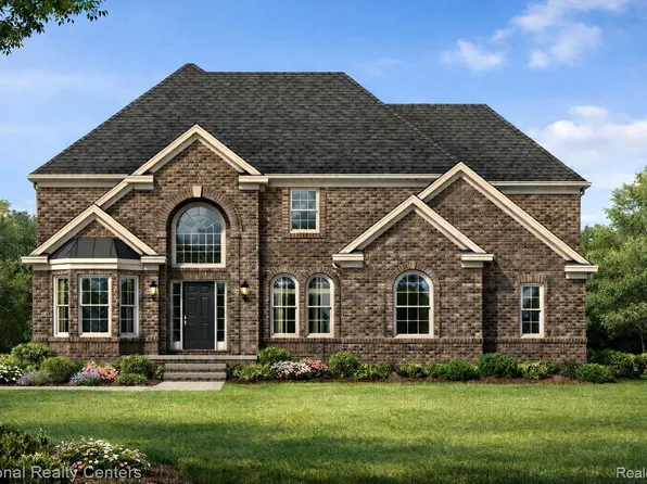 26998 Hampstead Blvd, Farmington, MI 48331