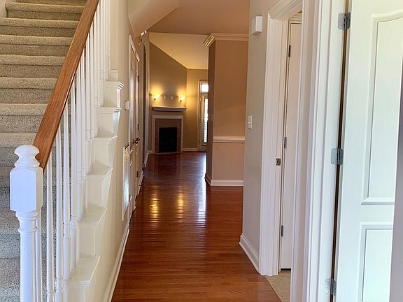 3rd image of 103 Annalise Dr