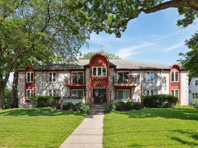 421 42nd St APT 6, Des Moines, IA, 50312