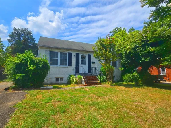 6422 Pickett St, Alexandria, VA 22306