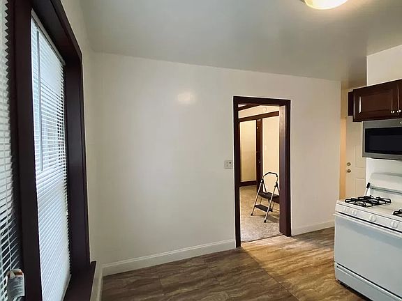4th image of 4455 W Dickens Ave #1W