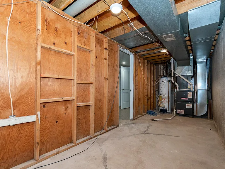 6364 NW 49th St — Photo 37
