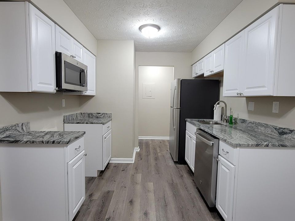 1st image of 5 Camelot Ct APT 61