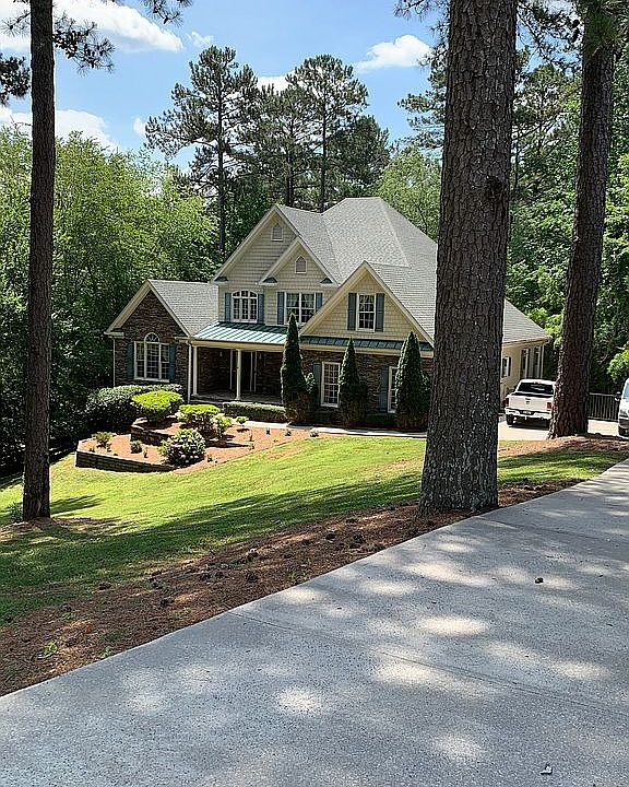 1st image of 3071 Beechwood Dr SE