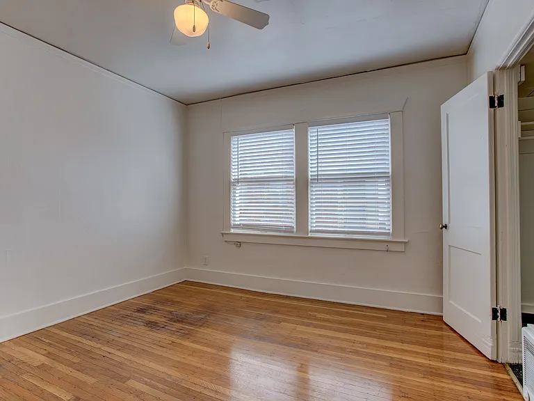 Nordel Apartments — Photo 28