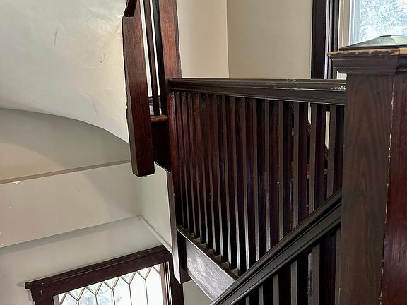 3rd image of 1001 Narragansett Blvd Unit 2