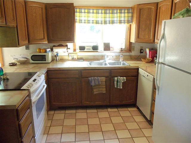 2nd image of 531 Aspen Dr