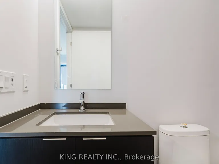 1 Jarvis St #531 — Photo 42