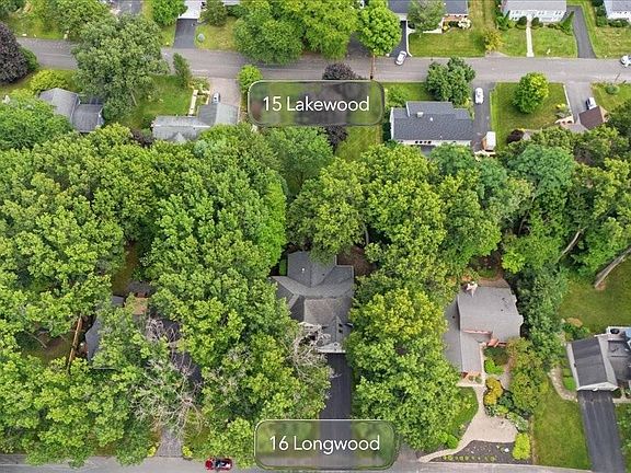 3rd image of 16 Longwood Dr