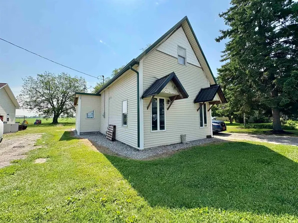 5751 S Meridian Rd, Poneto, IN 46781