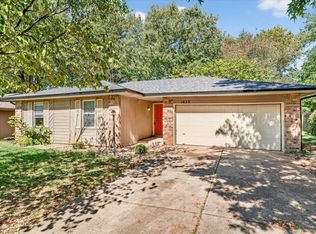 1623 W Tracy St, Springfield, MO 65807