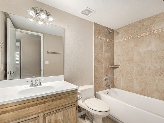 4th image of 5531 W Altadena Ave