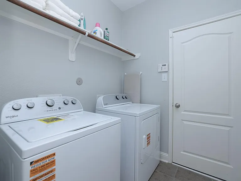 19 Canterborough Pl — Photo 16