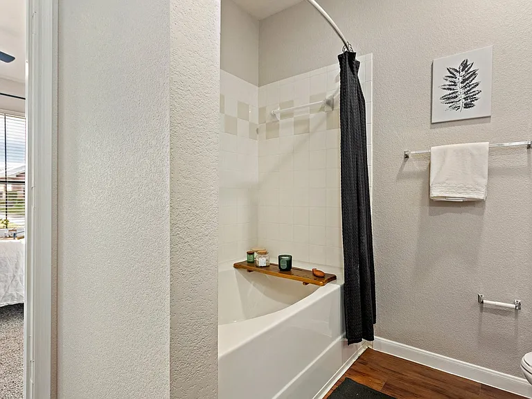 Large Garden Tubs (In some homes)