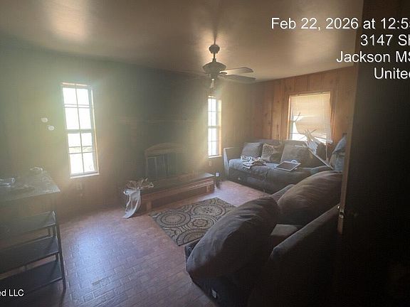 5th image of 3143 Shirley Dr