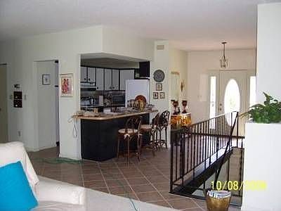 4th image of 1101 Lakeshore Blvd S