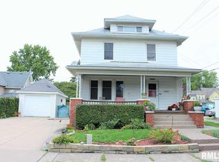 1213 14th Ave, Moline, IL 61265