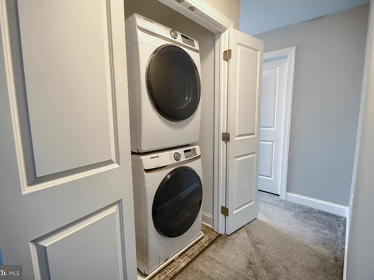 39 N Mitchell Ave — Photo 26