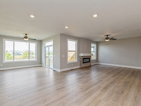 3rd image of 5402 NE Briarwood Dr
