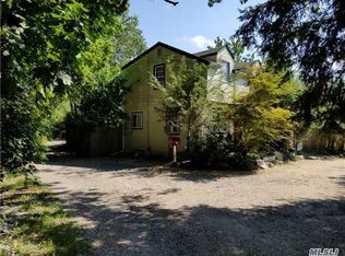 849 Pulaski Rd, Greenlawn, NY 11740