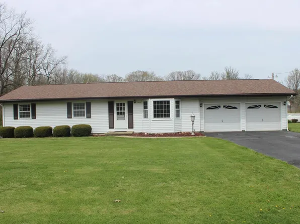 5403 Brubaker Rd, Salem, IL 62881